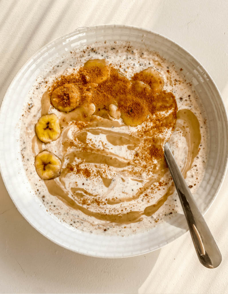 caramel soaked oats with banana and cinnamon